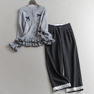 两件套装 女时尚 M059 毛衣可配一整套阔腿休闲裤 蝴蝶结碎花圆领长袖