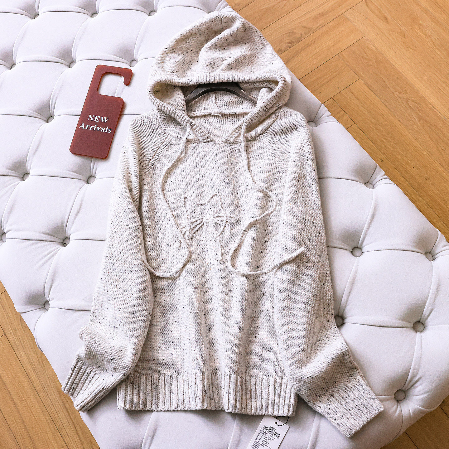 立体小猫连帽插肩袖宽松套头毛衣