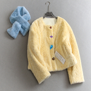 「配围巾」多巴胺彩色扣子圆领夹棉加厚减龄保暖女装 毛绒外套Q059