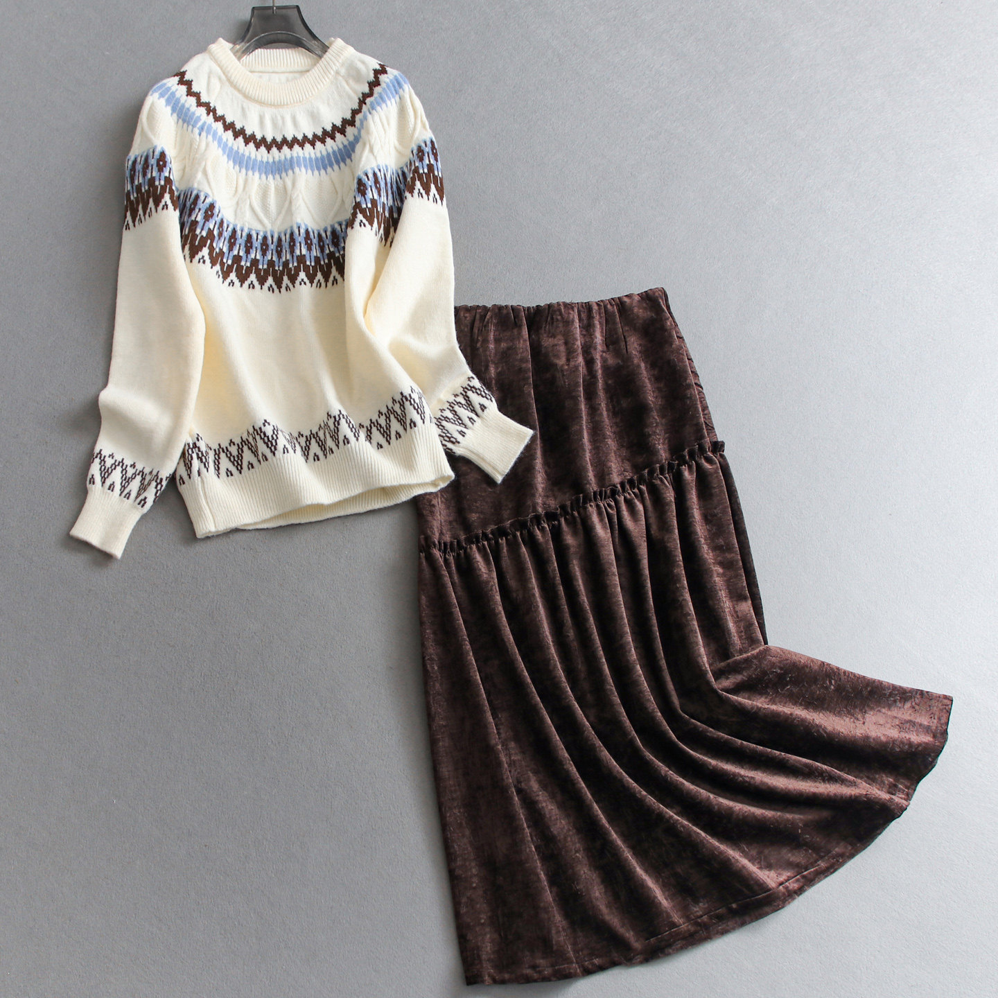 费尔岛提花圆领长袖套头毛衣套装