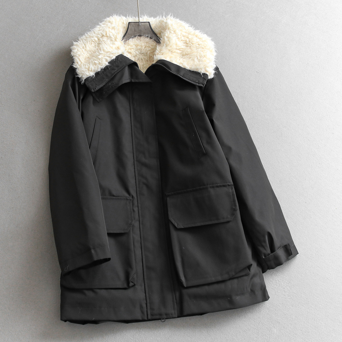 大翻领对称口袋纯色加绒中长外套