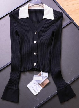 撞色翻领爱心扣弹力修身喇叭袖毛衣减龄休闲长袖洋气女针织衫M362