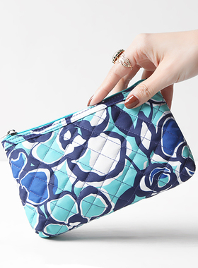 美国单 蓝色几何花卉菱格夹棉加厚化妆包 洗漱包 30g
