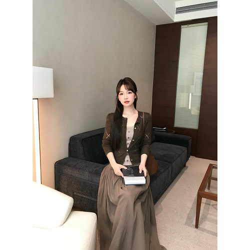 秋季针织开衫吊带裙裤三件套