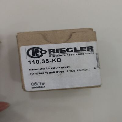 RIEGLER压力表110.35-KD，10bar压