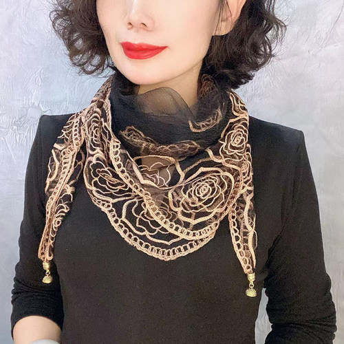 时尚绣花磁扣丝巾女式方巾高级感护颈洋气百搭2025新款围脖围巾女