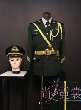 高档班服护卫队升旗手
