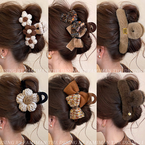 秋冬蝴蝶结毛绒抓夹女高级感2025新款后脑勺大号鲨鱼夹发量多发夹