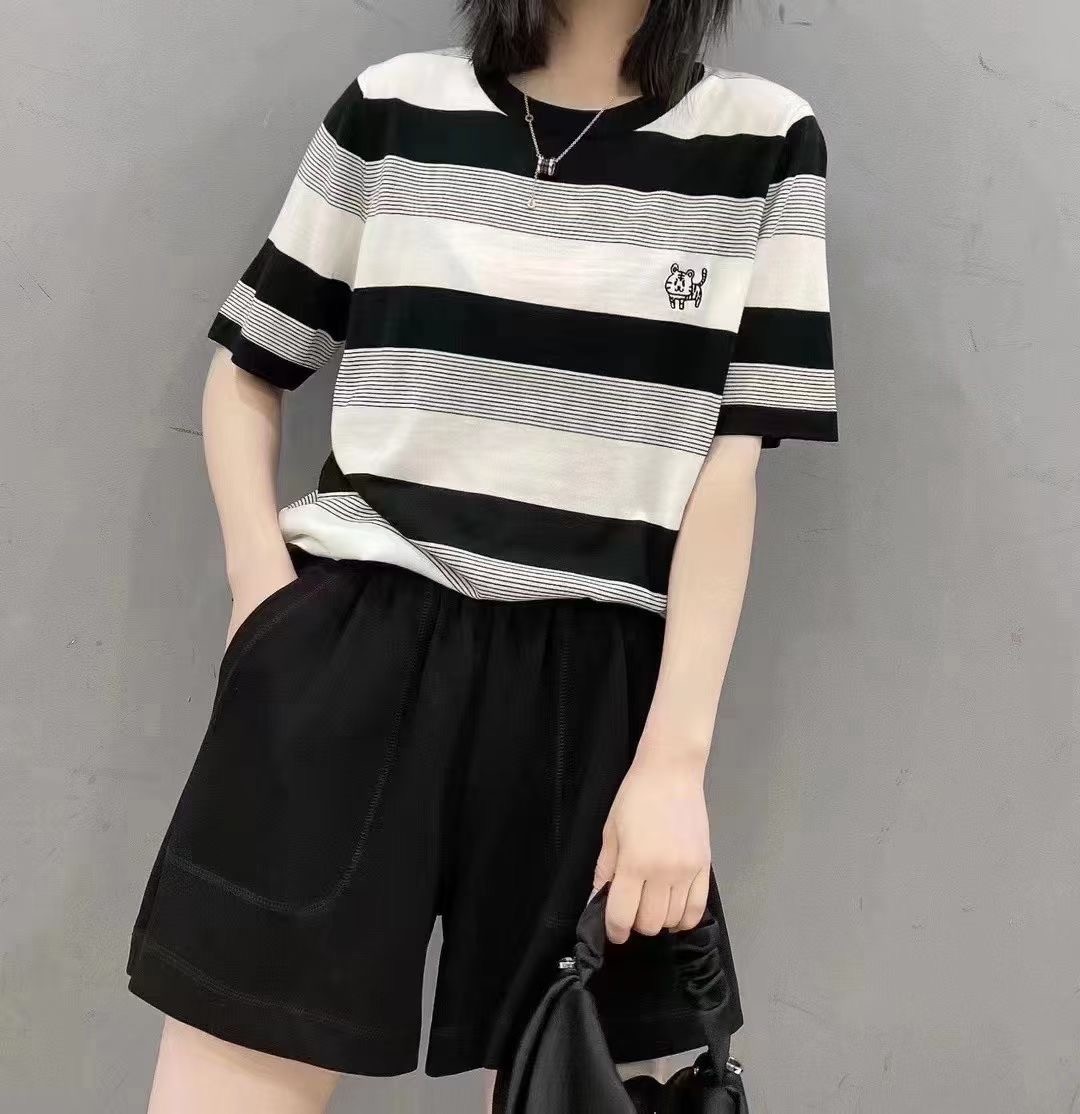 2026夏季新款减龄小老虎刺绣冰丝T恤女短袖宽松条纹针织上衣薄款