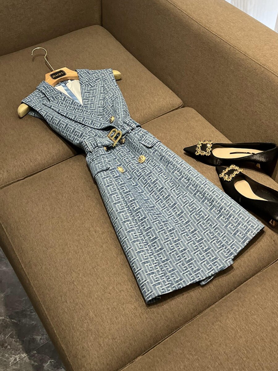 夏季蓝色无袖马甲裙气质修身提花牛仔女士西服连衣裙B023ZB基本