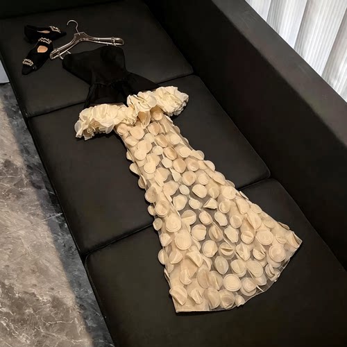 法式优雅抹胸立体花瓣连衣裙女收腰显瘦长裙轻奢礼服修身型秋P141
