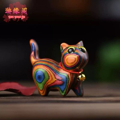 彩虹木绿檀可爱歪头猫手把件实木雕刻小猫咪萌宠随身盘玩摆件文玩