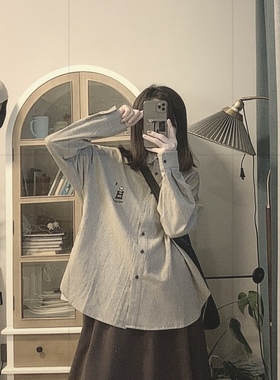 女装2025秋冬新衬衫35759 棉麻文艺宽松显瘦翻领长袖刺绣衬衫女