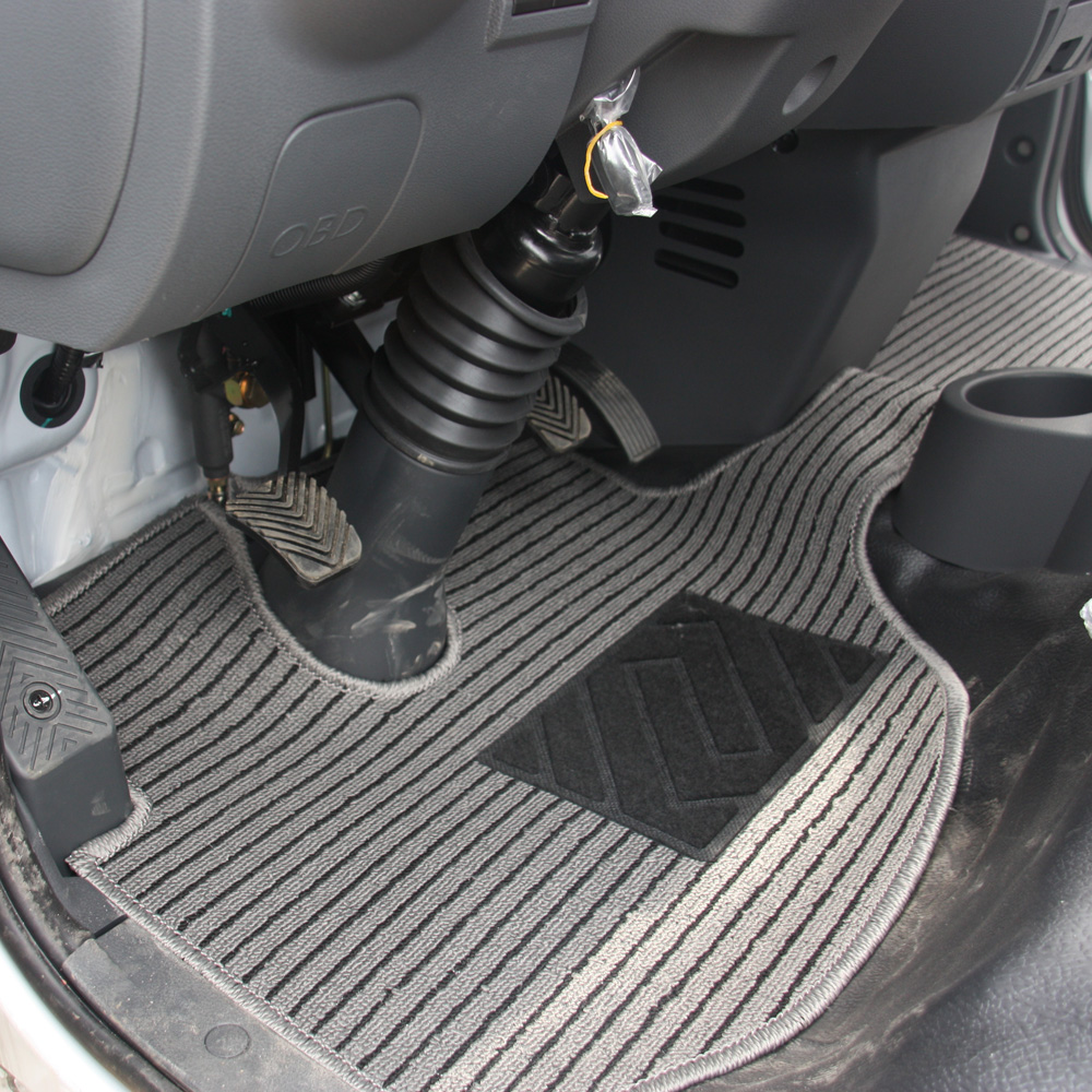 适用东风小霸王途逸汽车脚垫