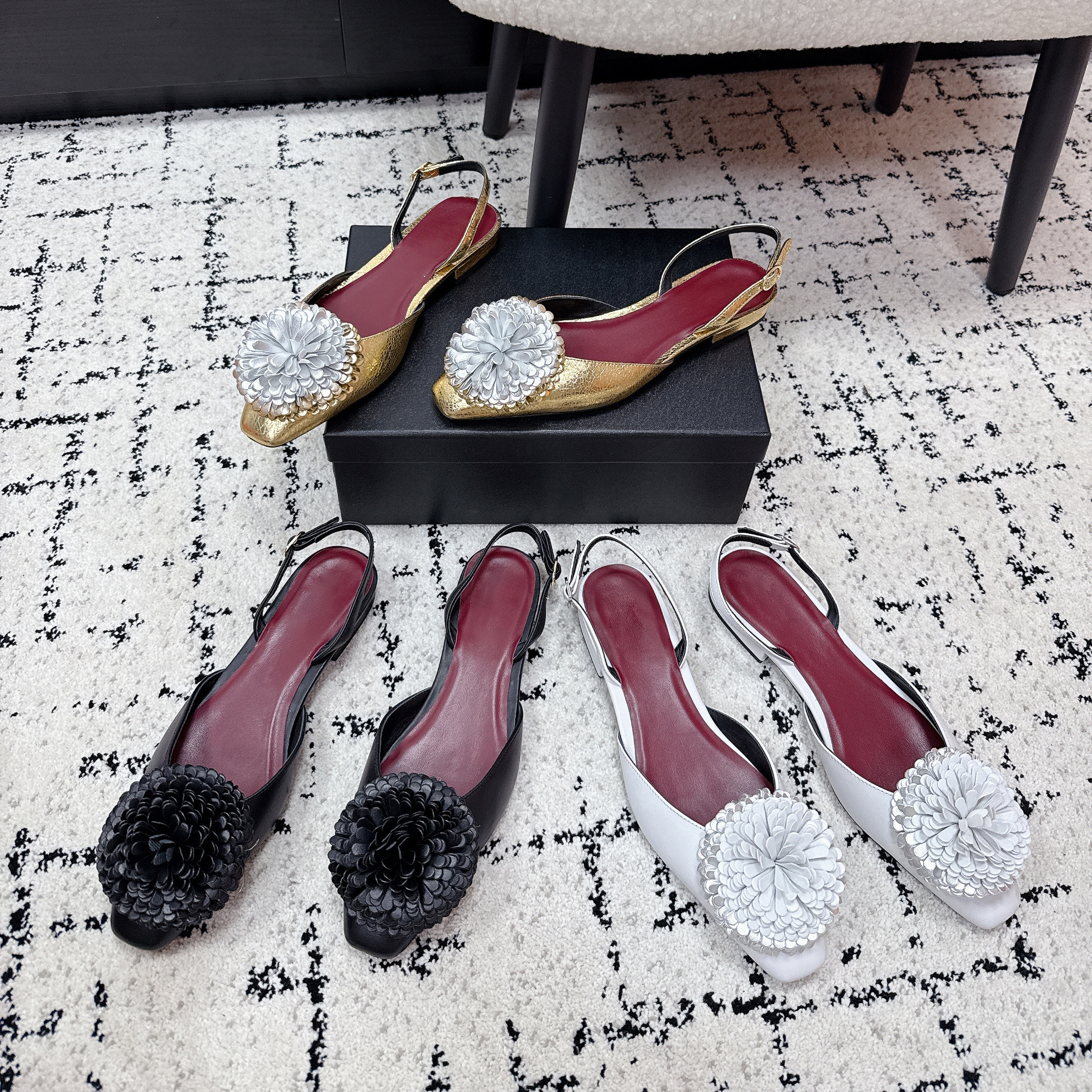 法式小香风方头花朵包头凉鞋女2026春夏新款真皮气质百搭平底单鞋,女鞋,时装凉鞋,淘宝优惠券,粉丝福利购,淘宝优惠卷