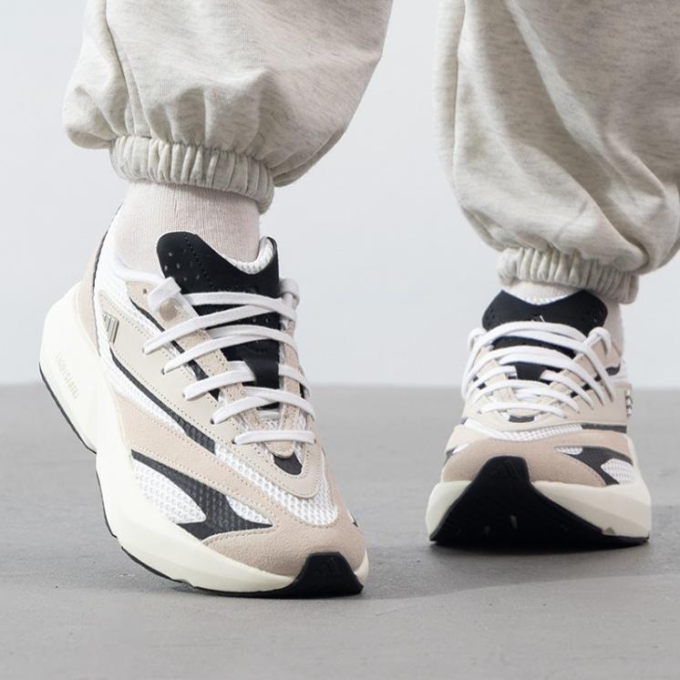 阿迪达斯2025春款女子LIGHTBLAZE健身训练缓震运动跑步鞋JH6962