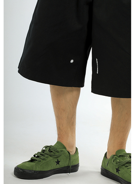 THRILLSCREW双褶星星印花休闲宽松基础直筒五分裤街头工装短裤男