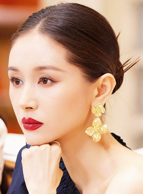 王子文同款高级感金属冷淡风夸张大气花朵耳环女复古设计感耳坠潮
