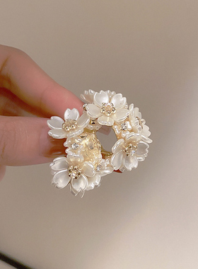 真金电镀银针镶钻花朵拼接耳圈白色耳环欧美法式高级感文艺耳饰品