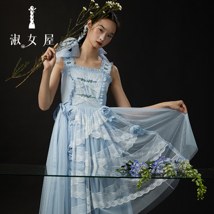 淑女屋2025夏季 托尔斯泰绣花公主吊带连衣裙蕾丝细纱淑女裙 款