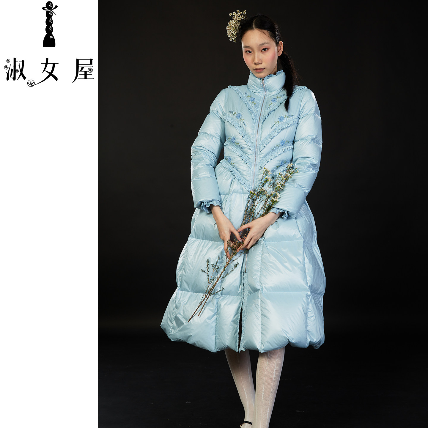 淑女屋官方旗舰店乌兰巴托草原乌兰巴托绣花公主连衣裙羽绒服优雅