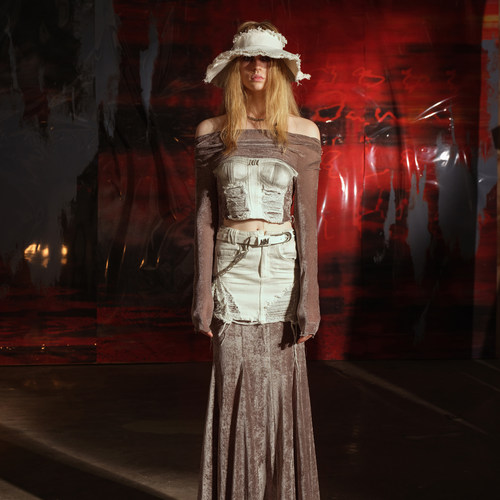 NN-NORTH NODE “理想先锋”植绒网眼拼接牛仔一字肩上衣+半身裙