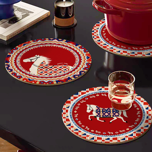 桌面隔热垫2026马年过年氛围感餐桌耐高温砂锅碗盘垫子圆形杯垫