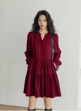 150斤MM宽松大码2026新款黑色灯芯绒长袖连衣裙女复古遮肉显瘦