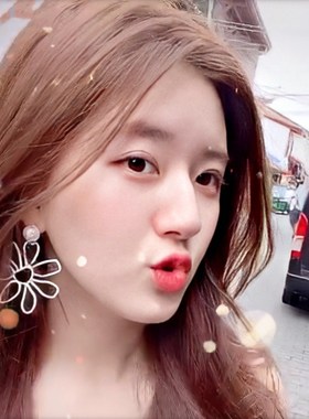 wengen赵露思同款白色甜美夸张镂空花朵耳环珍珠大圆脸适合的耳饰