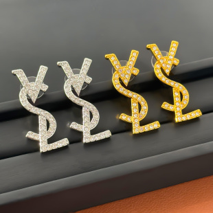 时尚 字母轻奢小众设计感气质款 感镶钻大耳钉女 欧美经典 2026年新款
