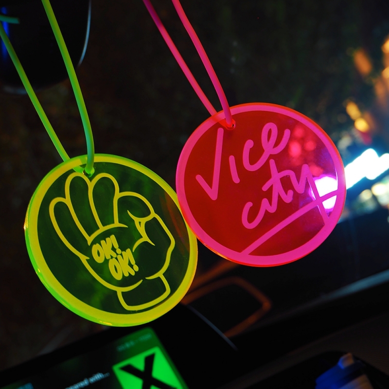 JDM荧光色亚克力汽车后视镜挂件