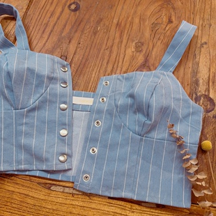 竖条纹 rom2高品质 复古水洗牛仔 立体剪裁 吊带胸衣 扣子可打开