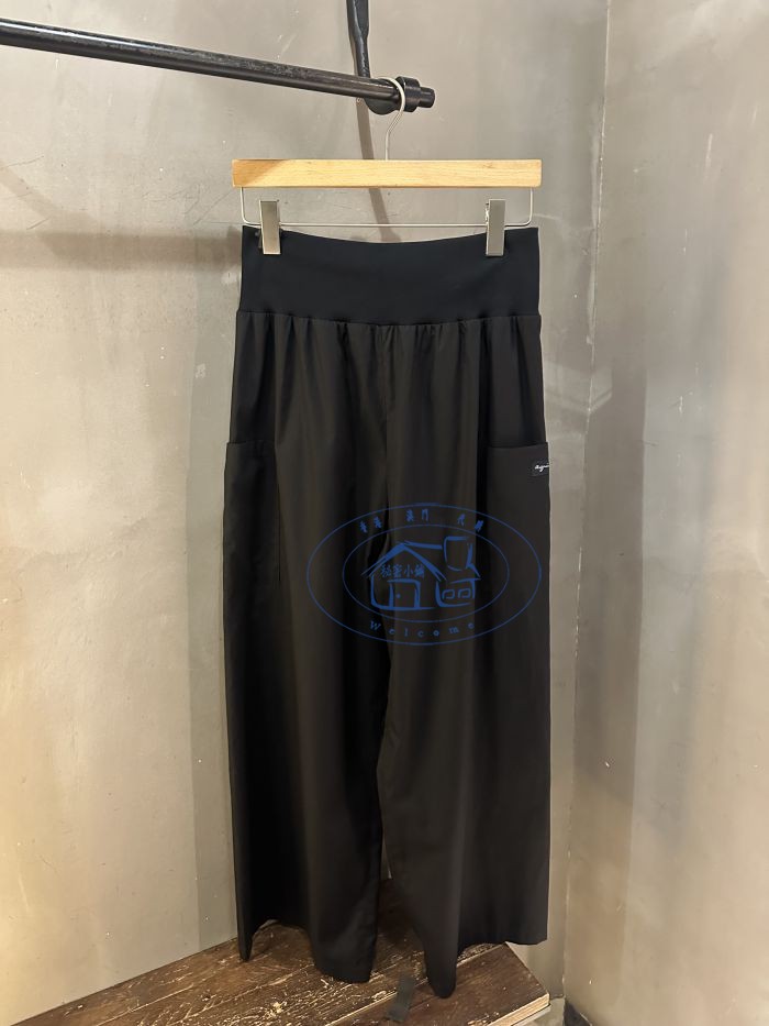 純色兩側口袋經典款休閒褲百搭