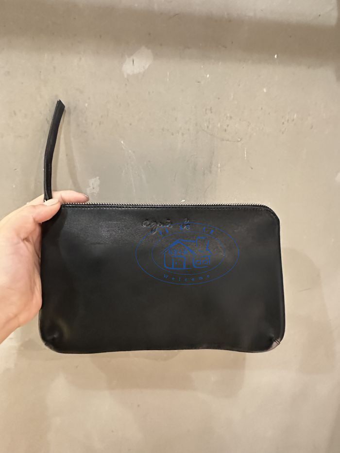 香港專櫃代購agnes b.純色真皮拉鏈款零錢包女手拿包錢包 经典款