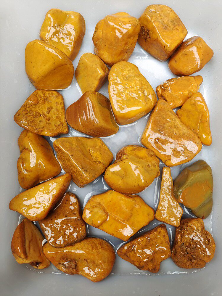 特惠黄蜡石鱼缸造景庭院观赏鱼缸碎石底砂铺底造景石斜坡随机发货