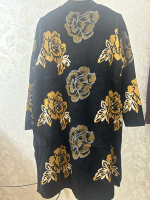 妈妈针织连衣裙2025气质优雅宽松工厂直销碎花显瘦套头大码毛衣裙