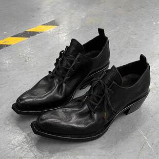 【商场同款】小众翘头模特巫师鞋男女走秀潮款尖头皮鞋高跟厚底德