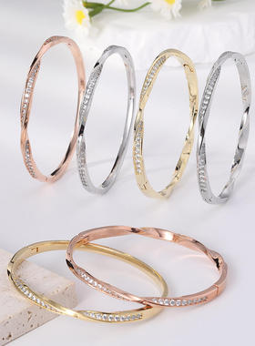 纪家扭曲螺旋波浪手镯女生高级感