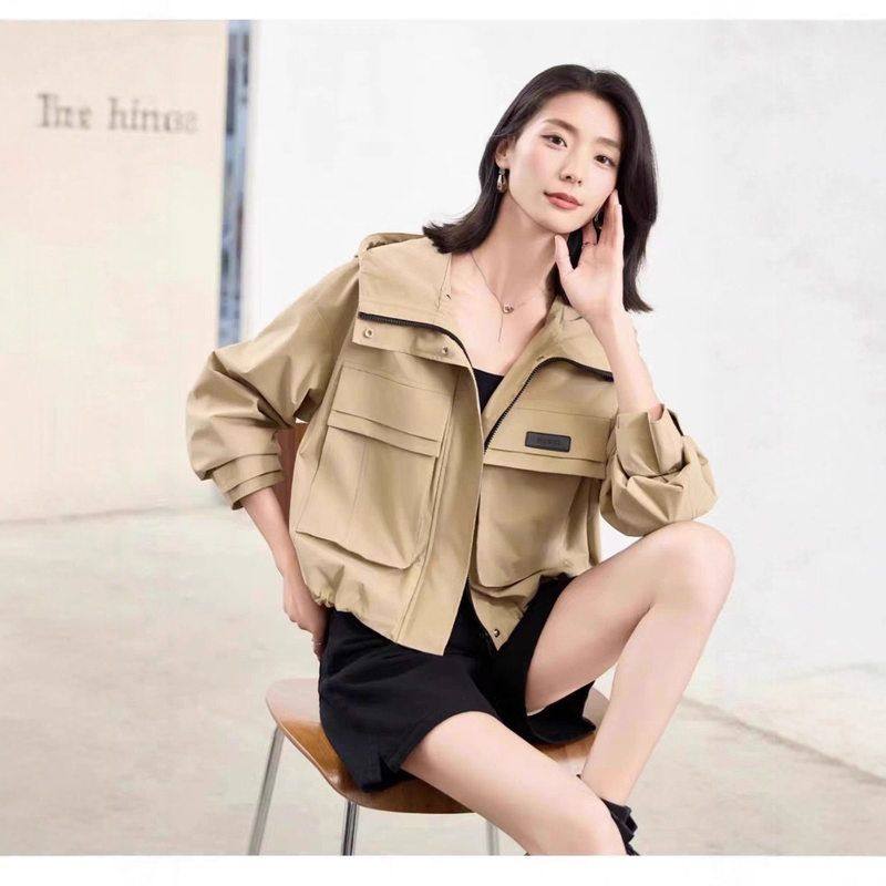 女士外套百搭2025秋冬装运动风短款夹克年休闲新款工装风衣精品,女装/女士精品,风衣,淘宝优惠券,粉丝福利购,淘宝优惠卷