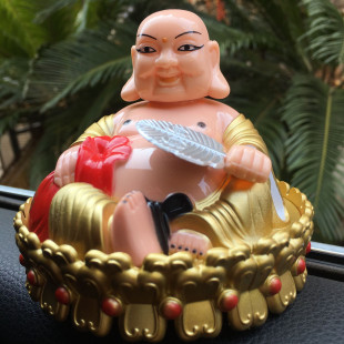 大肚弥勒扇子佛太阳能摆件精品汽车摆件家居车载装饰用品点头摇扇