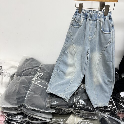 实体店品质男孩中大童装冬季款洋气百搭加绒加厚牛仔裤弯刀裤长裤