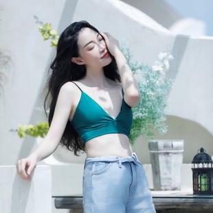 纪小白原创深V吊带自带胸垫通勤内搭舞服肚皮舞上衣东方舞练功服