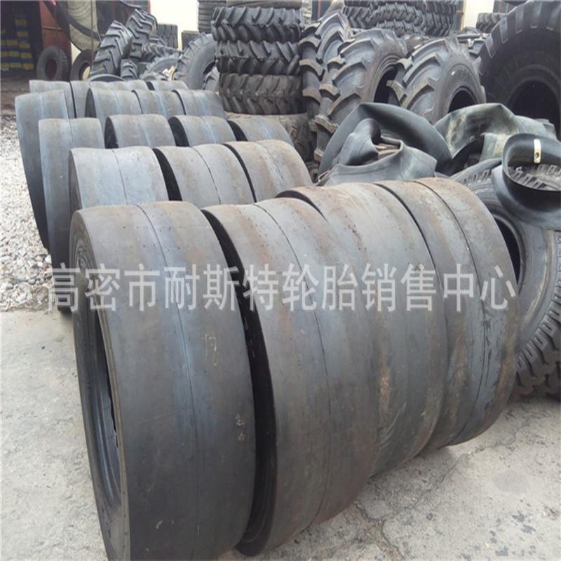 胶轮压路机16/70-20 光面轮胎