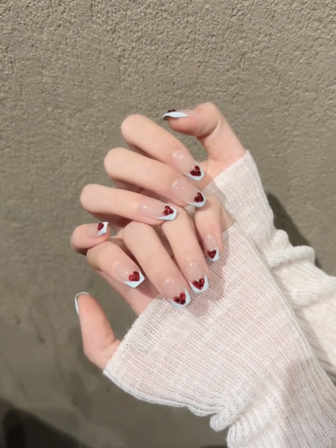 蓝色法式红钻纯手工穿戴甲中长款美甲显白高级感新年款可爱纯欲,彩妆/香水/美妆工具,穿戴甲/甲片,淘宝优惠券,粉丝福利购,淘宝优惠卷