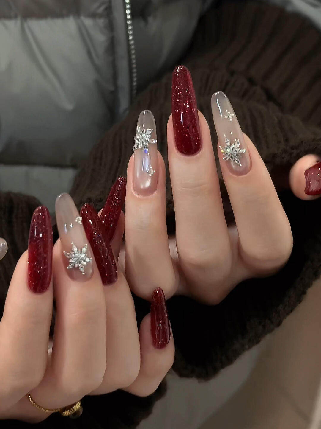 【锆石雪花】圣诞手工穿戴甲中长款美甲显白高级感红色猫眼新年款,彩妆/香水/美妆工具,穿戴甲/甲片,淘宝优惠券,粉丝福利购,淘宝优惠卷