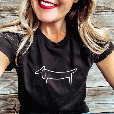 Dachshund Dog T-shirt 卡通腊肠犬印花简约男女情侣T恤百搭短袖