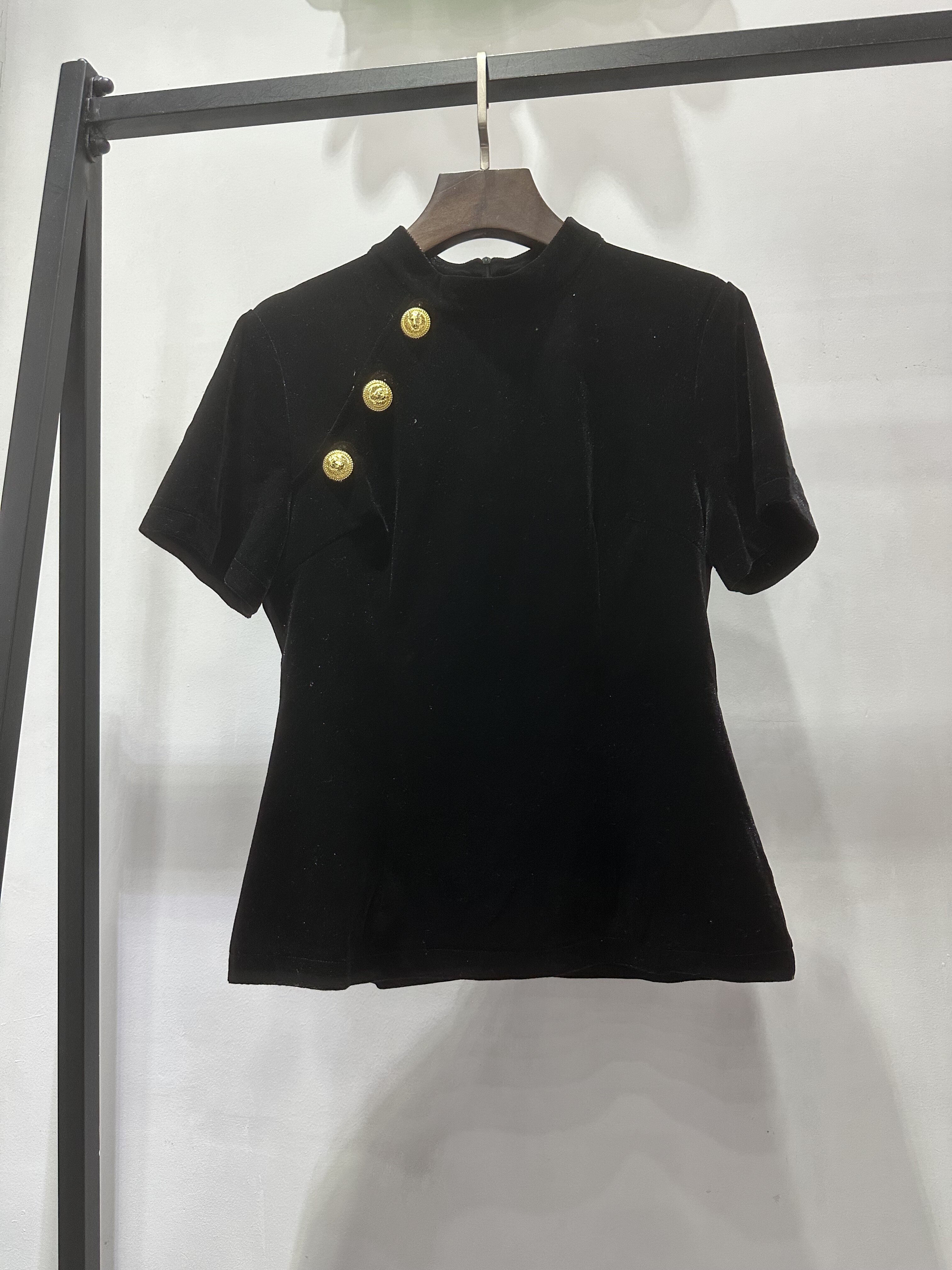 黑色丝绒短袖修身气质上衣