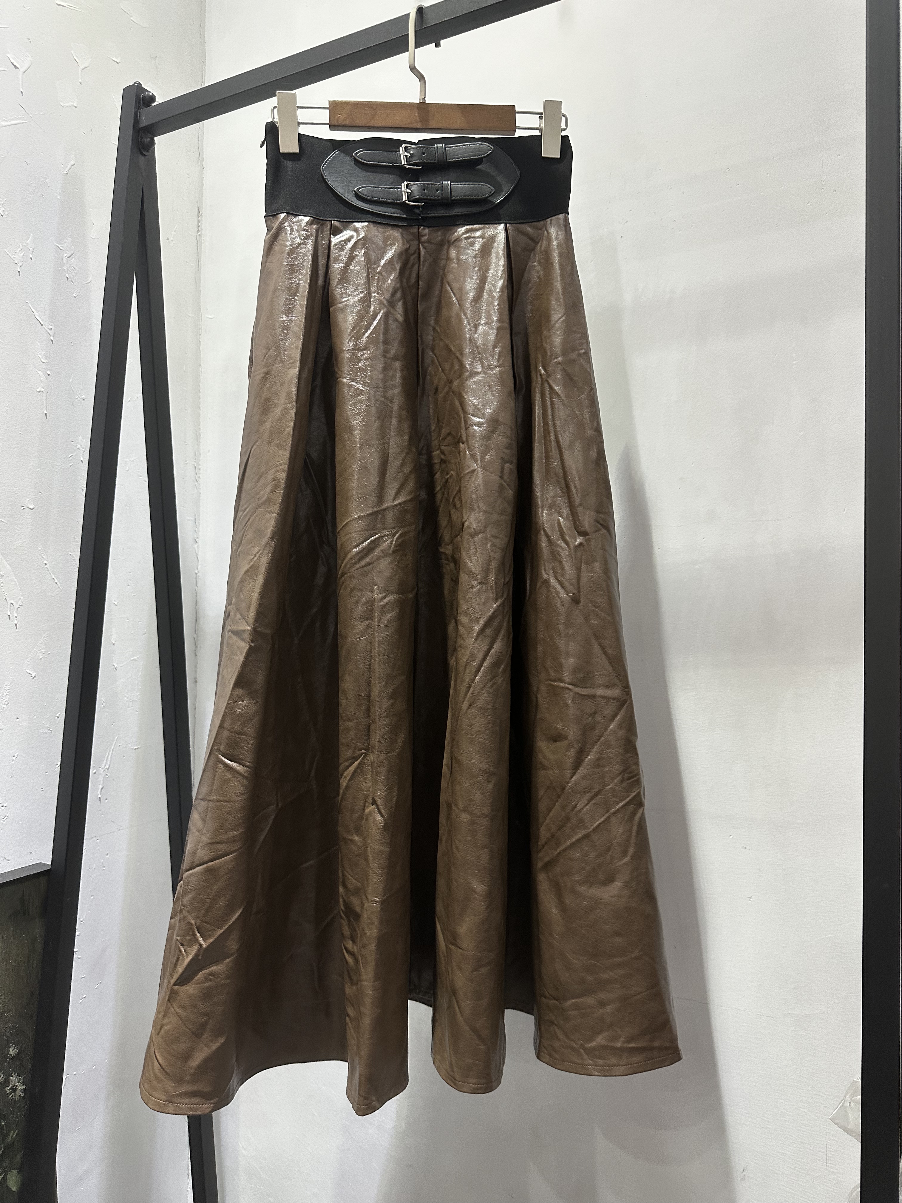 Pu皮A字摆半身裙