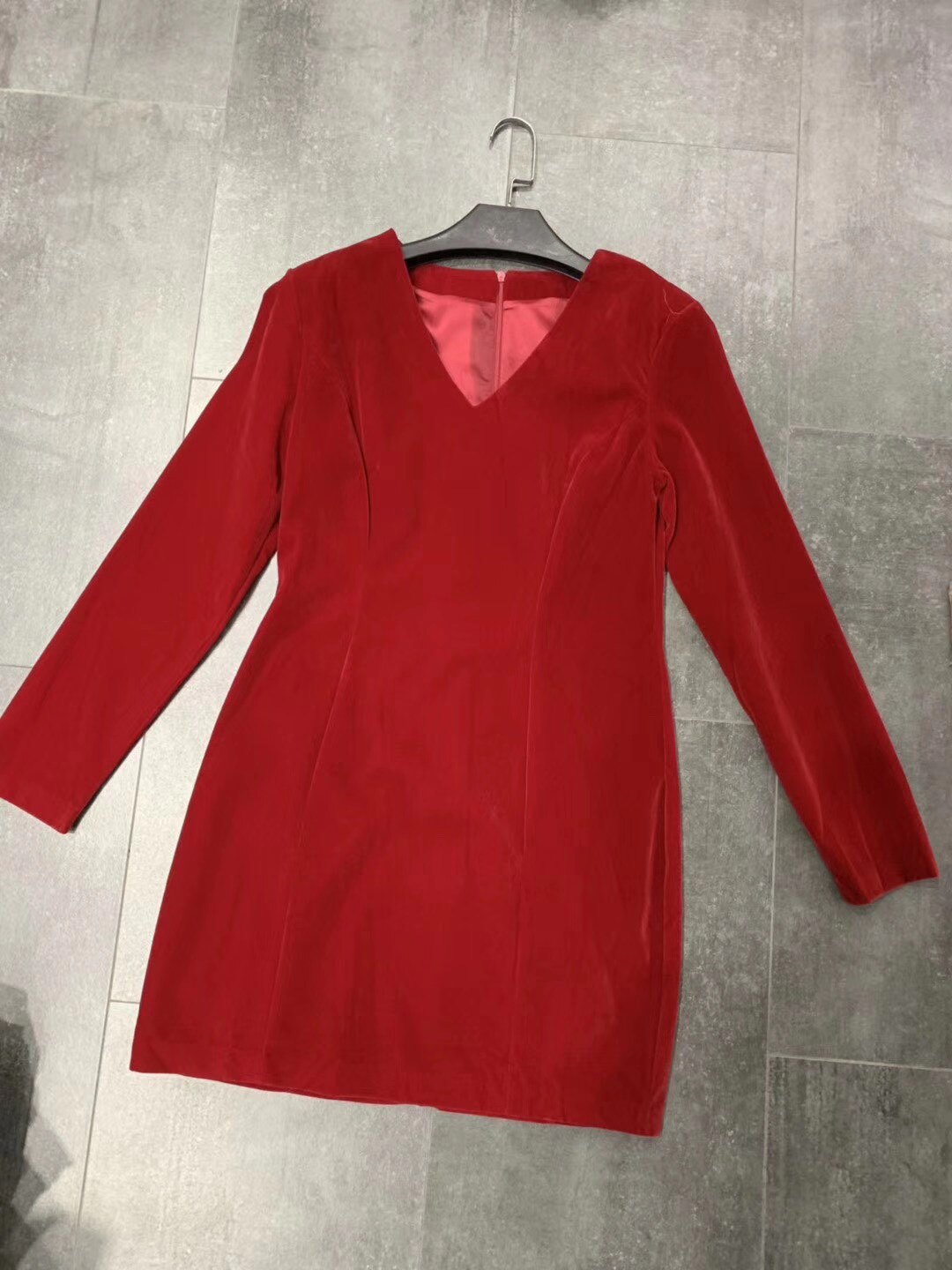 丝绒酒红中短裙修身礼服酒会