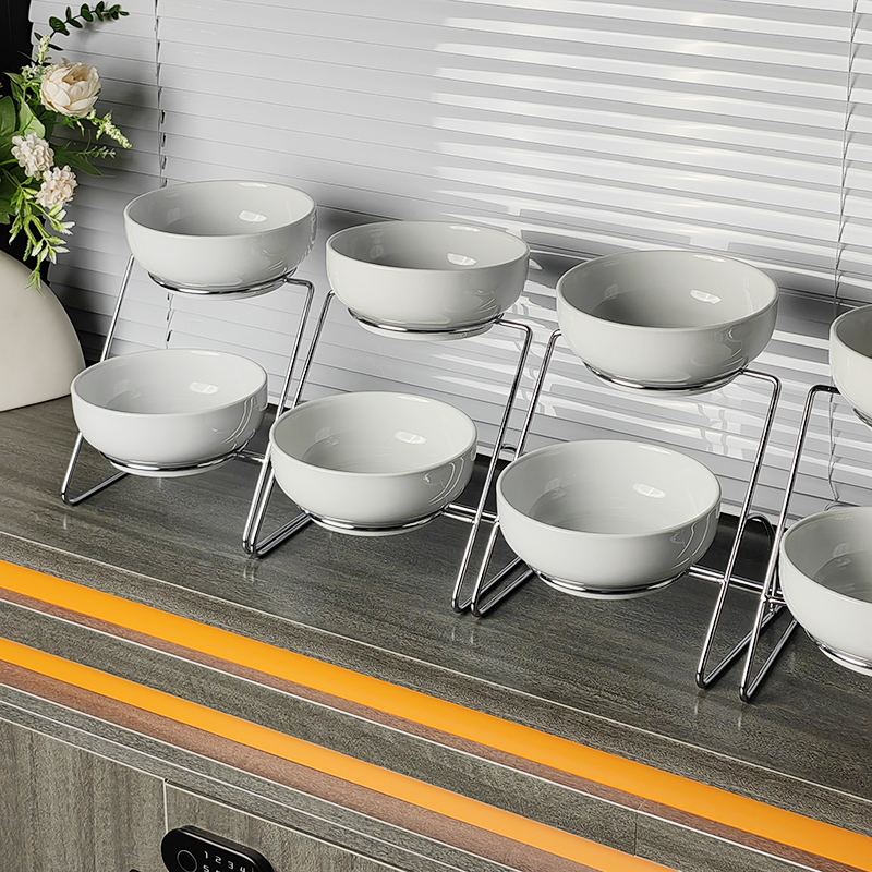 自助餐厅餐具器皿酒店早餐摆台